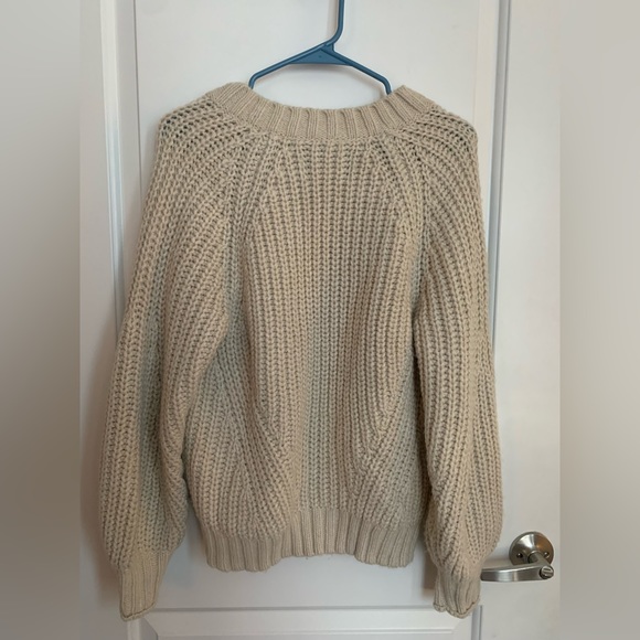 American Eagle Knit Sweater - Picture 3 of 3